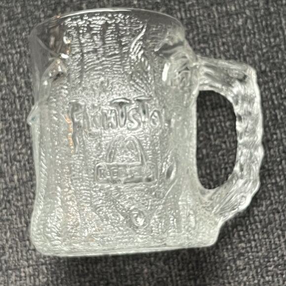 Set of two Flintstone McDonald Mugs from 1993 - Picture 10 of 11